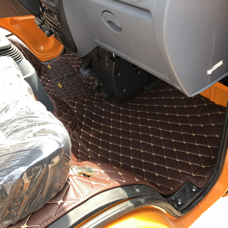 凯马锐航X1 X3全包围脚踏垫 凯马锐菱国V双排脚垫 货车皮革地垫