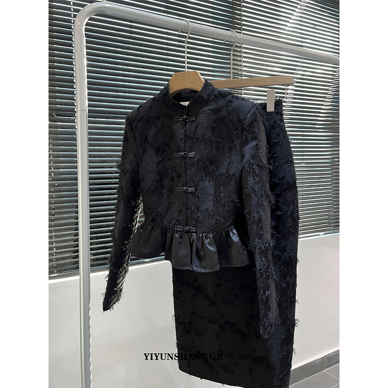 黑色新中式国风套装女冬季新款高级感流苏复古外套+半身裙两件套