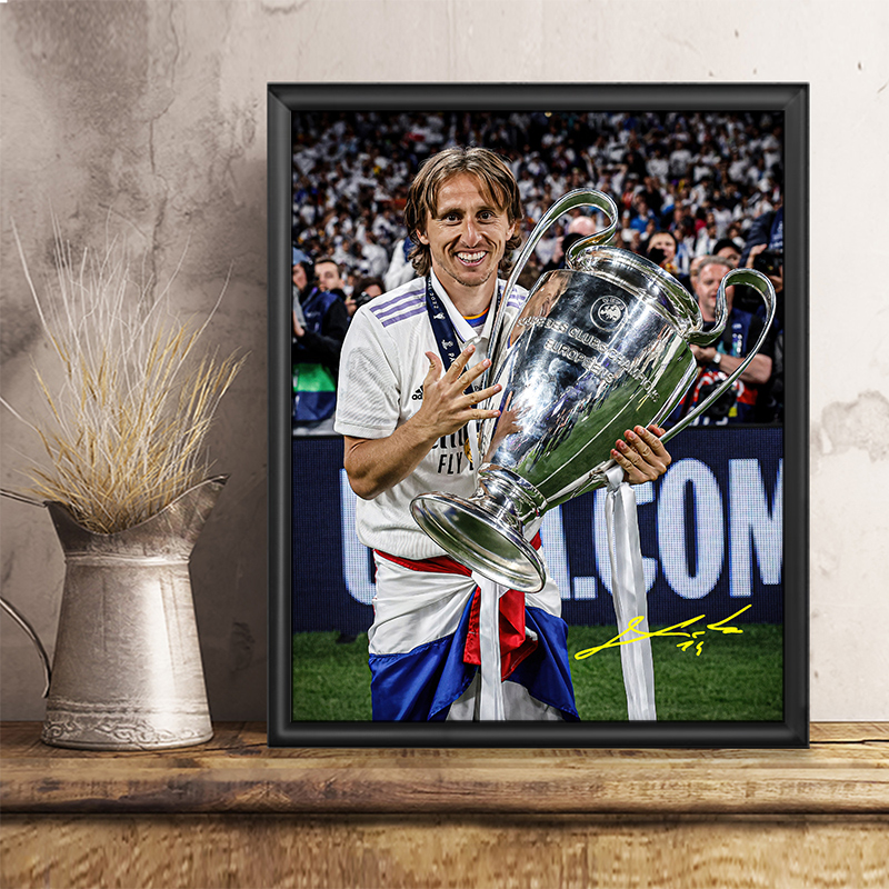 世界杯足球球星莫德里奇相框摆件装饰挂画签名纪念品周边海报手办
