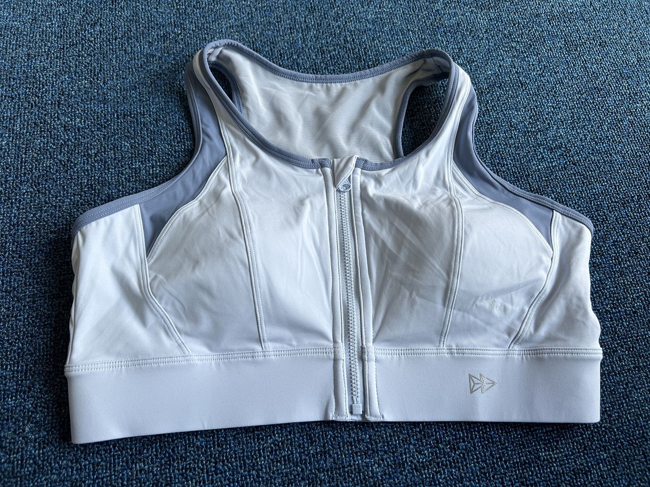 C13前拉链高领包裹文胸聚拢收副乳防震透气速干高强度运动内衣
