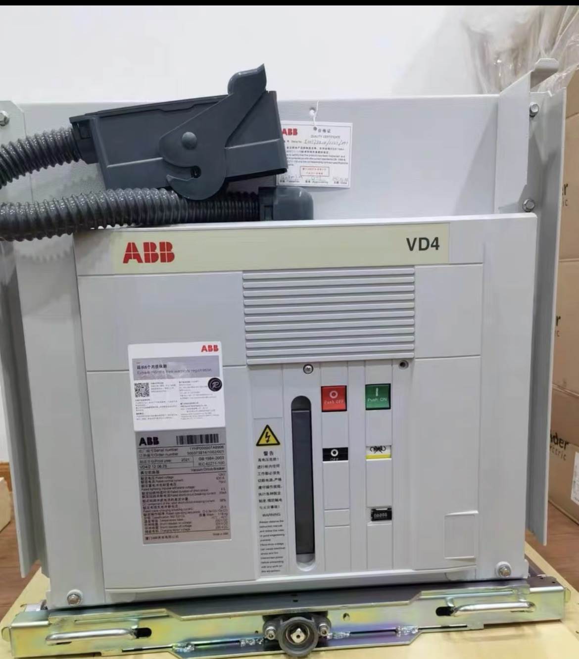ABB高压真空断路器保护VD4 12/630A 1250A固定式手车式断路器