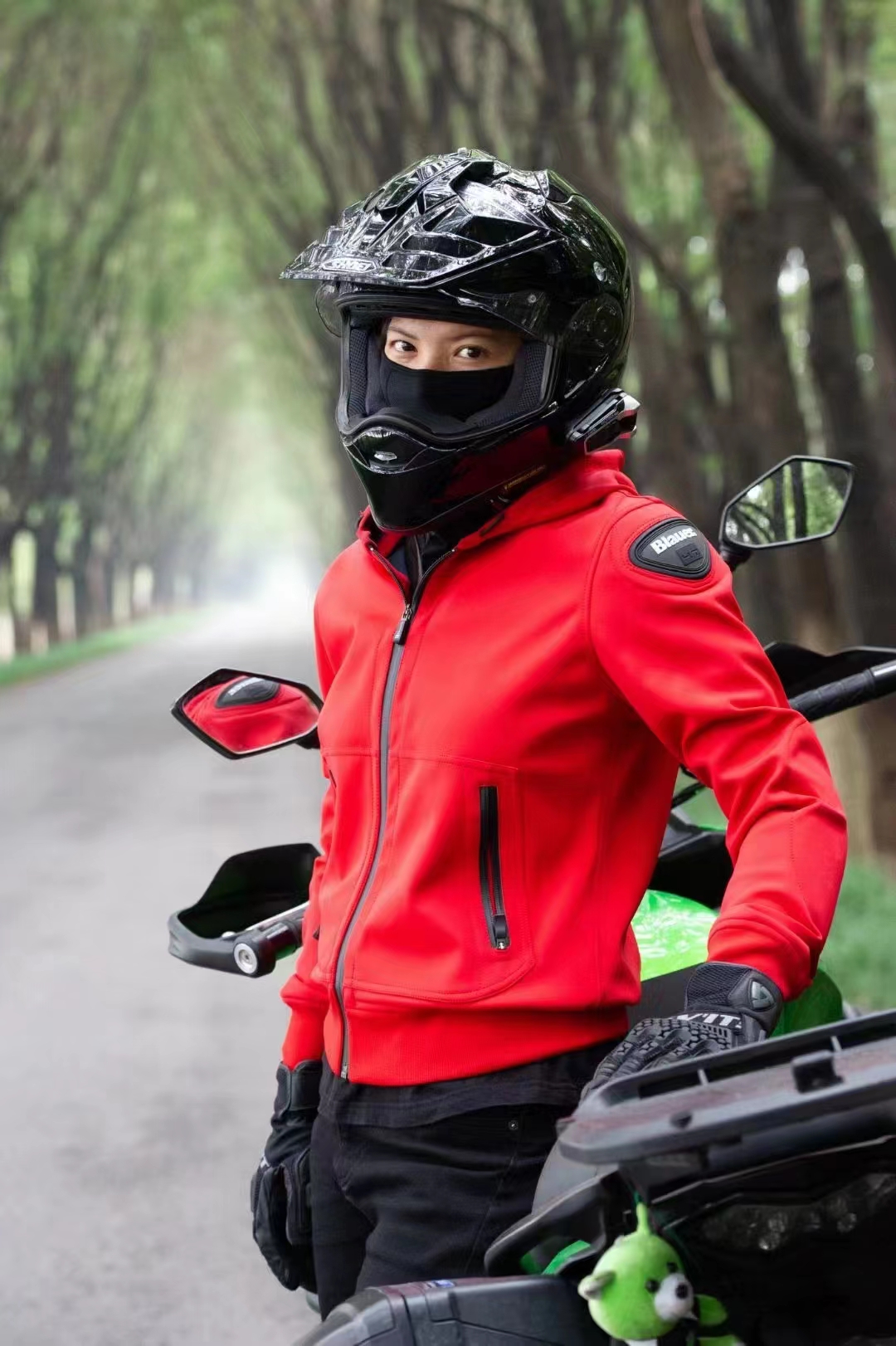 美国品牌Blauer骑行服肩部肘部标准护具弹性面料车服休闲服
