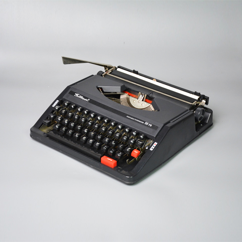 老式打字机飞鱼牌1980年代英文机械正常使用复古文艺礼物中古旧物