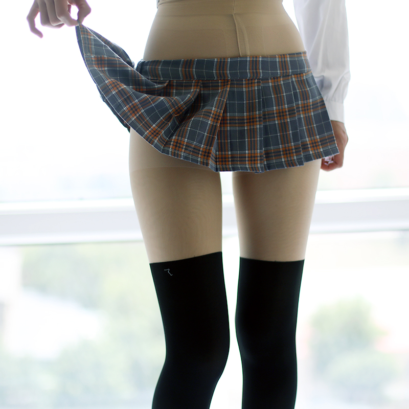 哥哥污 下限少女无内衬超短百褶裙私房服装日本学生性感走光校服