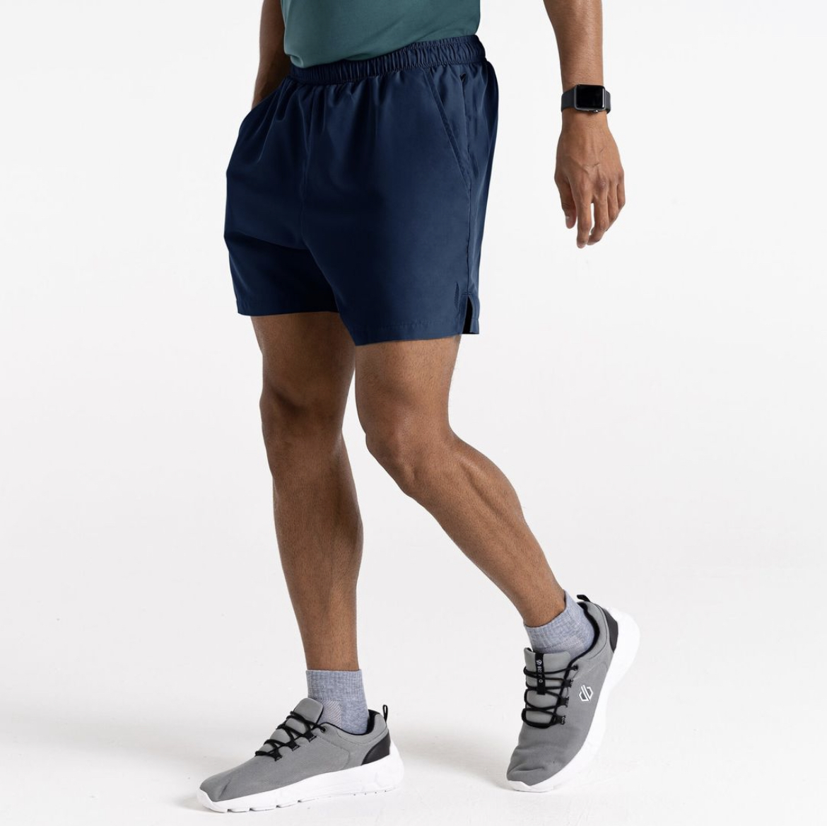 DARE2B男短裤速干梭织单层透气防水面料吸湿排汗纯色舒适运动跑步