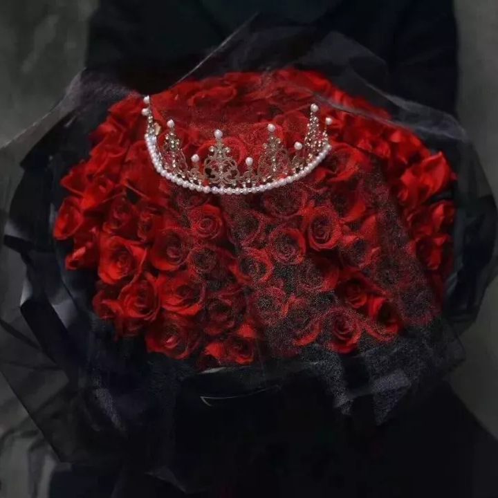 韩式公主皇冠蛋糕花束包装女神节唯美闪亮珍珠发饰结婚礼服配饰品