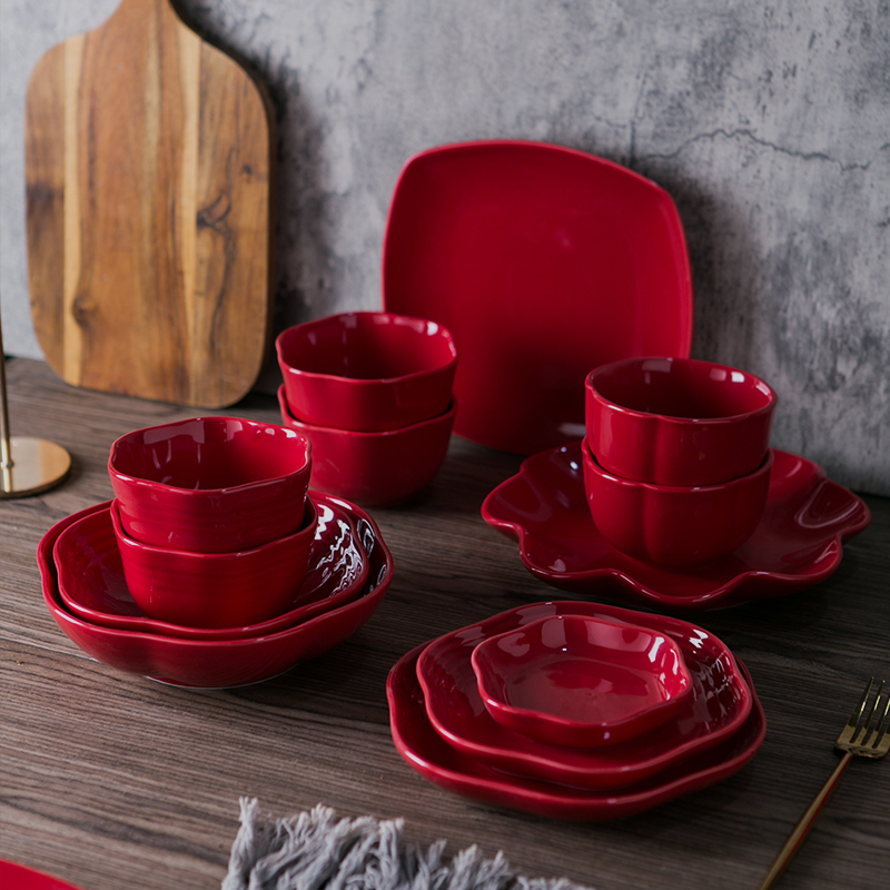 中国红色4.5英寸碗盘碗碟套装陶瓷家用乔迁送礼酒红纯色结婚红碗