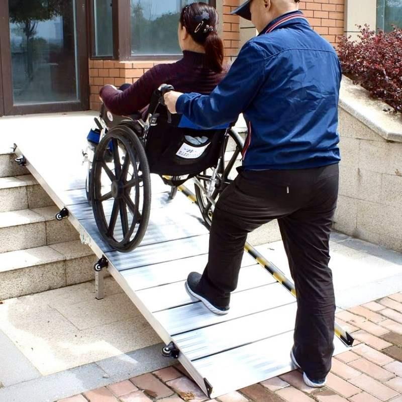 轮椅斜坡门口板折叠残疾老人上车楼梯坡道无障碍通道上下台阶卸货