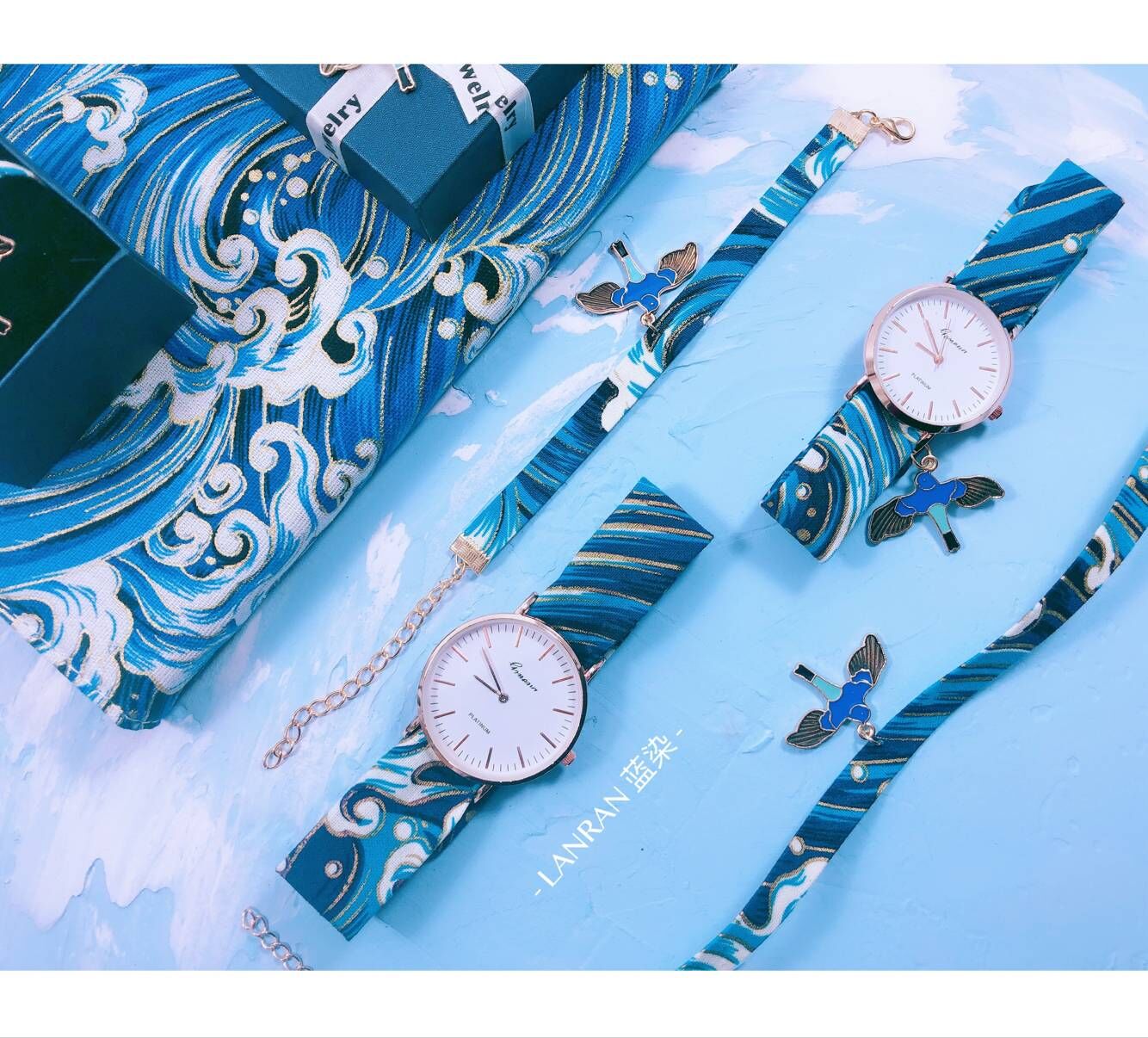 春季新款手表日系浮世绘原创蓝色波浪手表圆表腕表石英表礼盒装