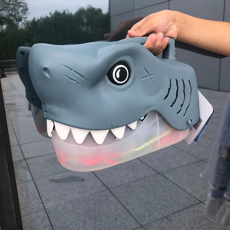 集多美新款海洋动物座头鲸咬手鲨鱼巨齿鲨海豚潜水艇儿童模型玩具