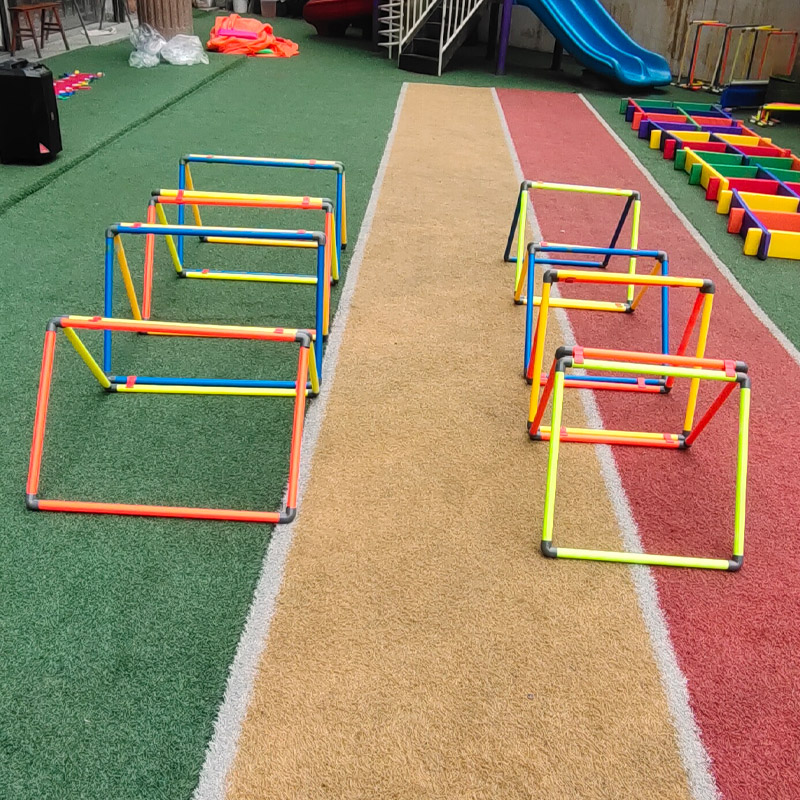 幼儿园百变钻圈钻洞跳格子儿童户外体智能运动感统器材爬互动玩具