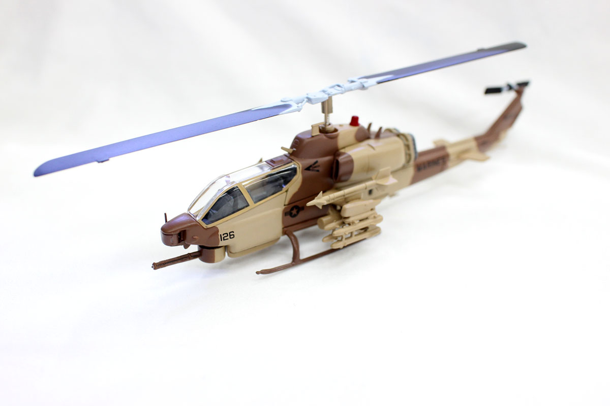 外贸1/72飞机模型 海军陆战队战机AH-1W眼镜蛇武装直升战斗机收藏