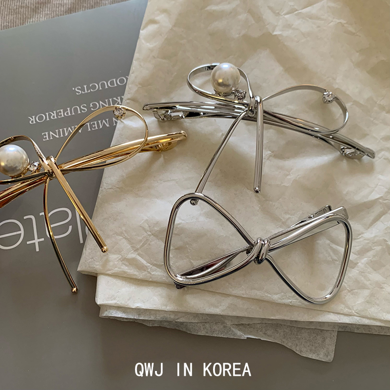 韩国进口东大门银色金属线条蝴蝶结发夹闪钻珍珠边夹鸭嘴弹簧夹