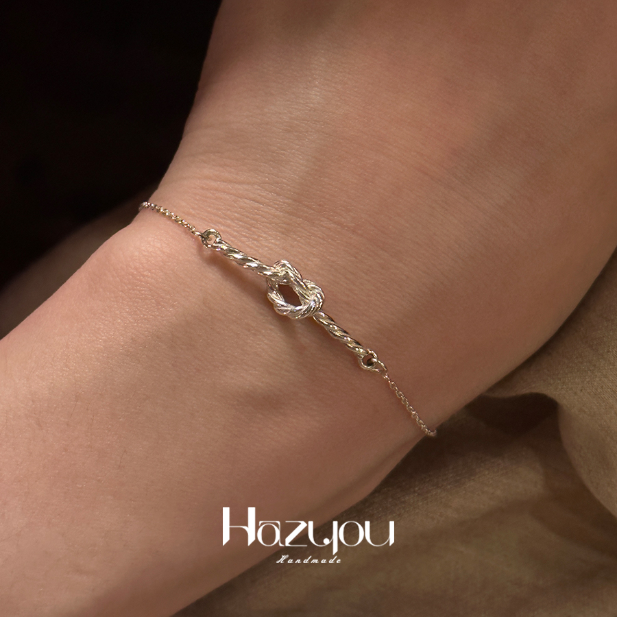 Hazyou 「编织爱心」小众设计S925纯银麻花法式打结手链叠戴女