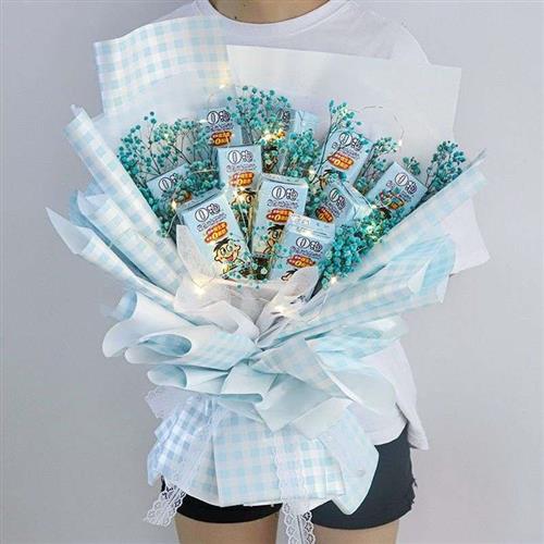 创意鲜花包装纸旺仔牛奶花束diy材料包零食套装酸奶送生日礼物
