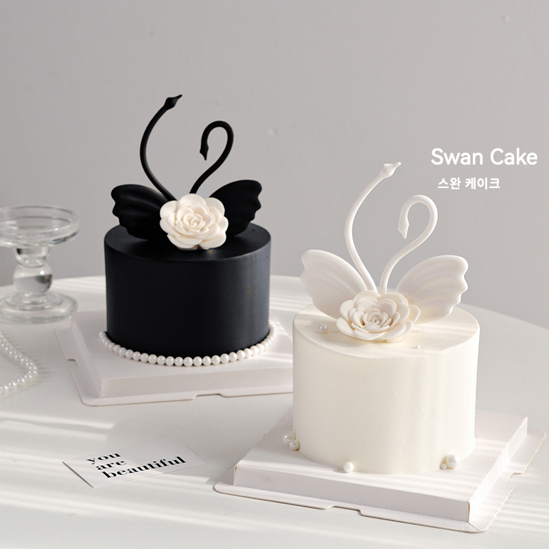 网红黑白天鹅蛋糕装饰摆件唯美情侣表白高级感214情人节生日插件