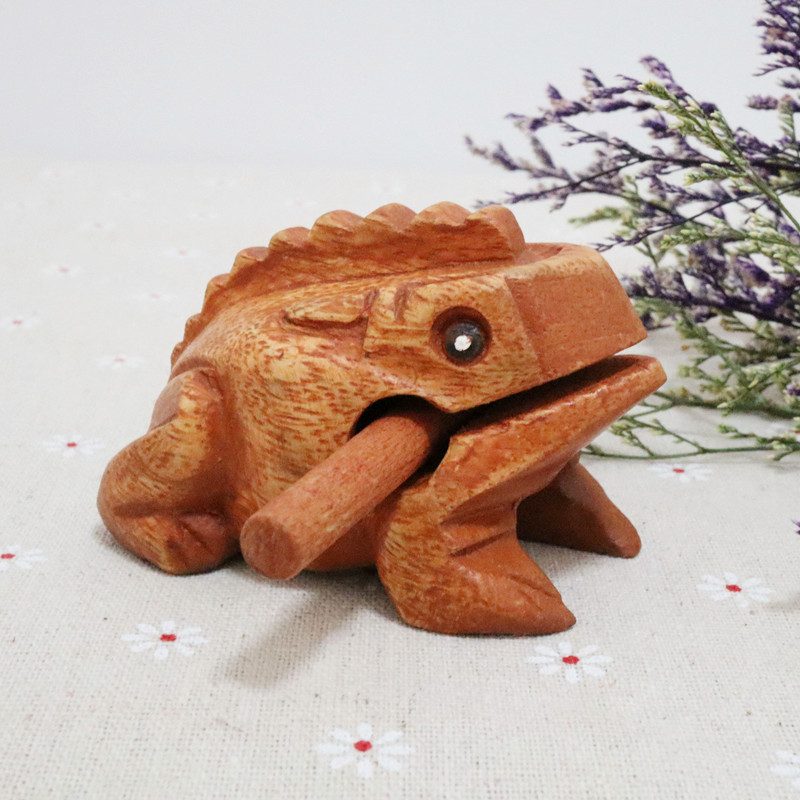 泰国青蛙木雕摆件手工雕刻蛤蟆木鱼创意发声玩具实木蟾蜍工艺品