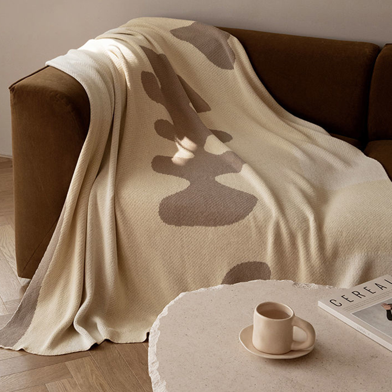 设计师极简空调保暖办公室午睡沙发毯子单人盖毯午休小毛毯软糯风