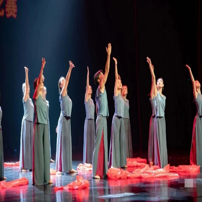 我心中的红现代舞蹈服表演服2023新款歌颂祖国舞台演出服学生群舞