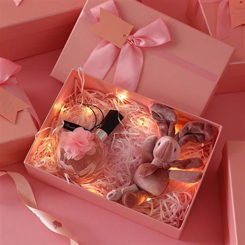 现货粉色精美礼物盒口红香水礼品盒喜糖盒子ins风生日伴手礼礼盒