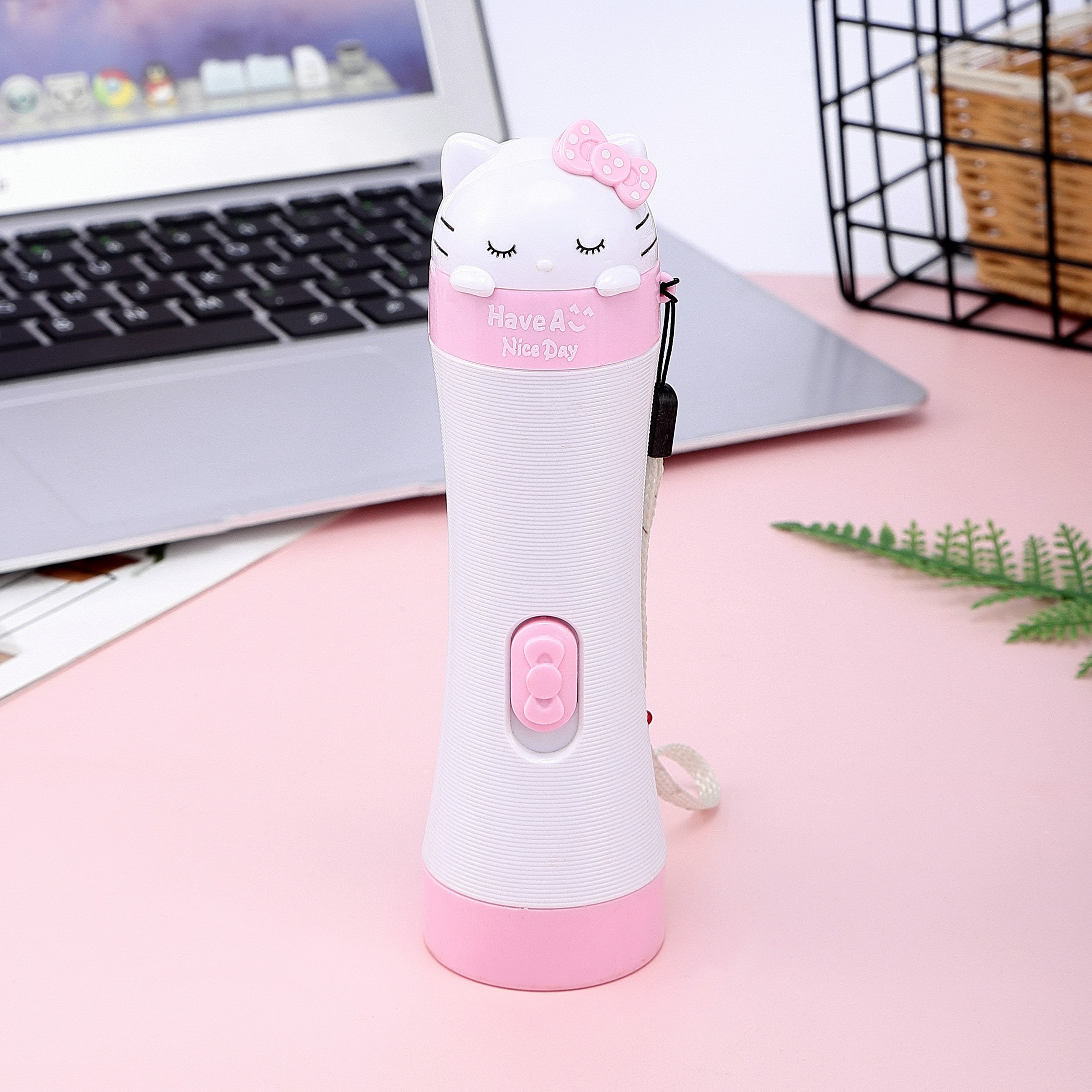 凯蒂猫手电筒粉色可充电便携小迷你哈喽kt猫LED灯儿童kitty猫手电