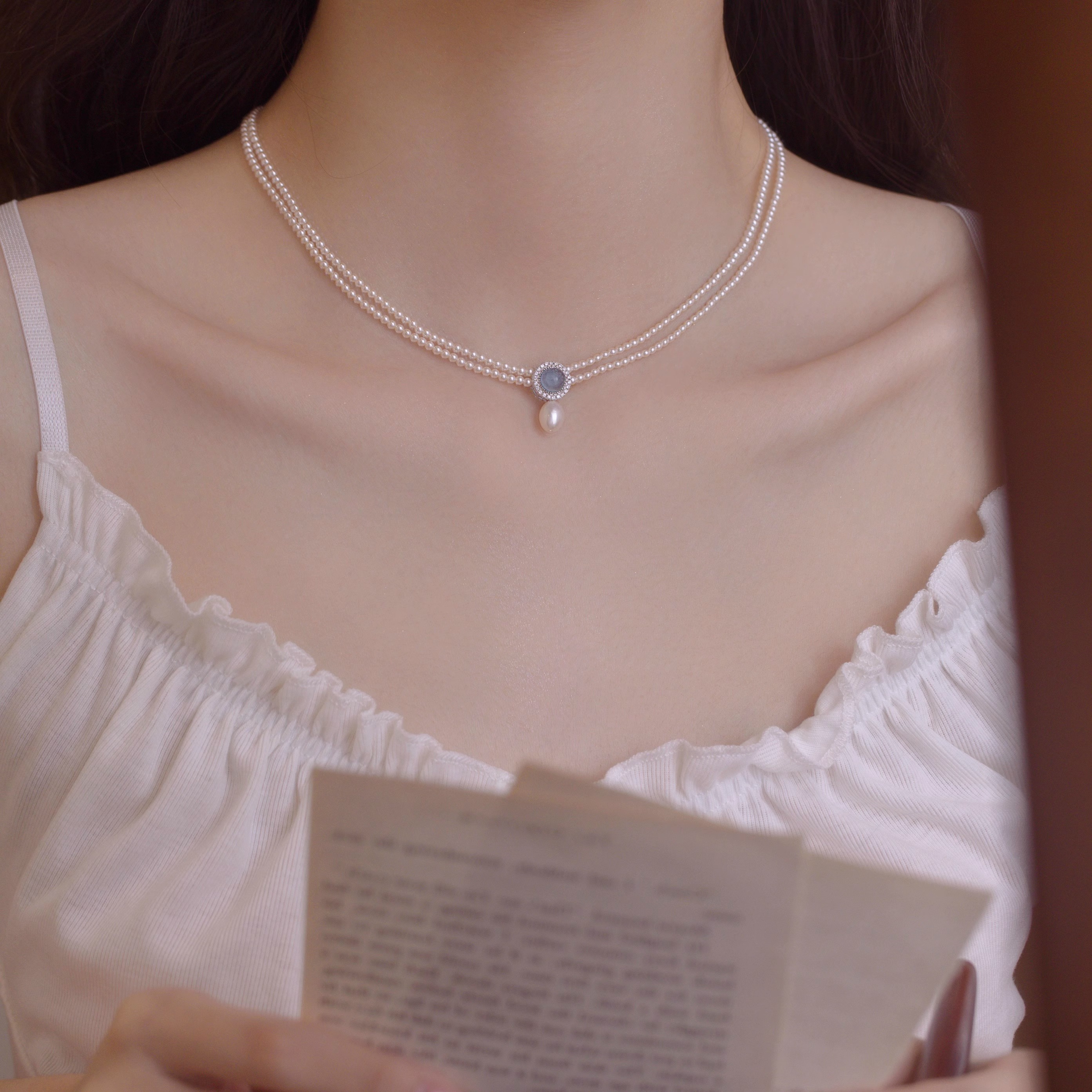 简约蓝宝石珍珠项链女轻奢高级感颈链2023年新款爆款小米珠锁骨链