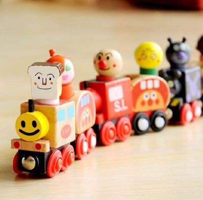 木质面包超人玩具汽车磁性组合套装宝宝卡通小火车儿童趣味玩具礼