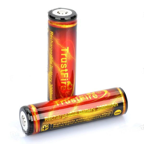 Trustfire18650强光手电筒小风扇充电宝3400毫安充电锂电池3.7V