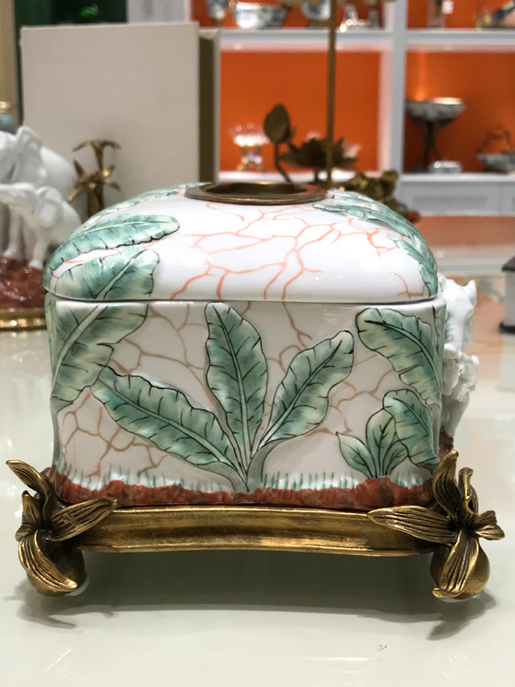 茱莉安法式美式艺术草丛大象陶瓷镶铜纸巾盒别墅茶几摆件工艺品
