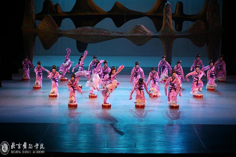 古典舞相和歌舞蹈服北京舞蹈学院女子群舞汉唐风舞蹈专业服饰定制