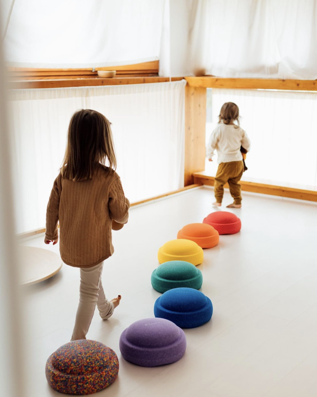 ins同款彩虹过河石儿童感统训练器材幼儿园体育教具家用平衡玩具