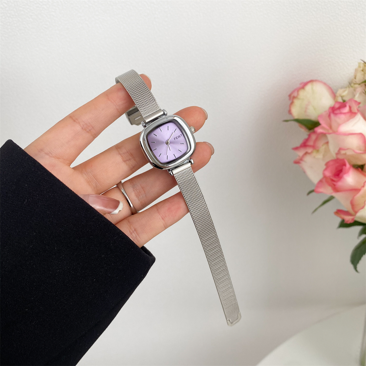 小方糖紫色小表盘手表女简约气质复古小众设计轻奢高级感职场腕表