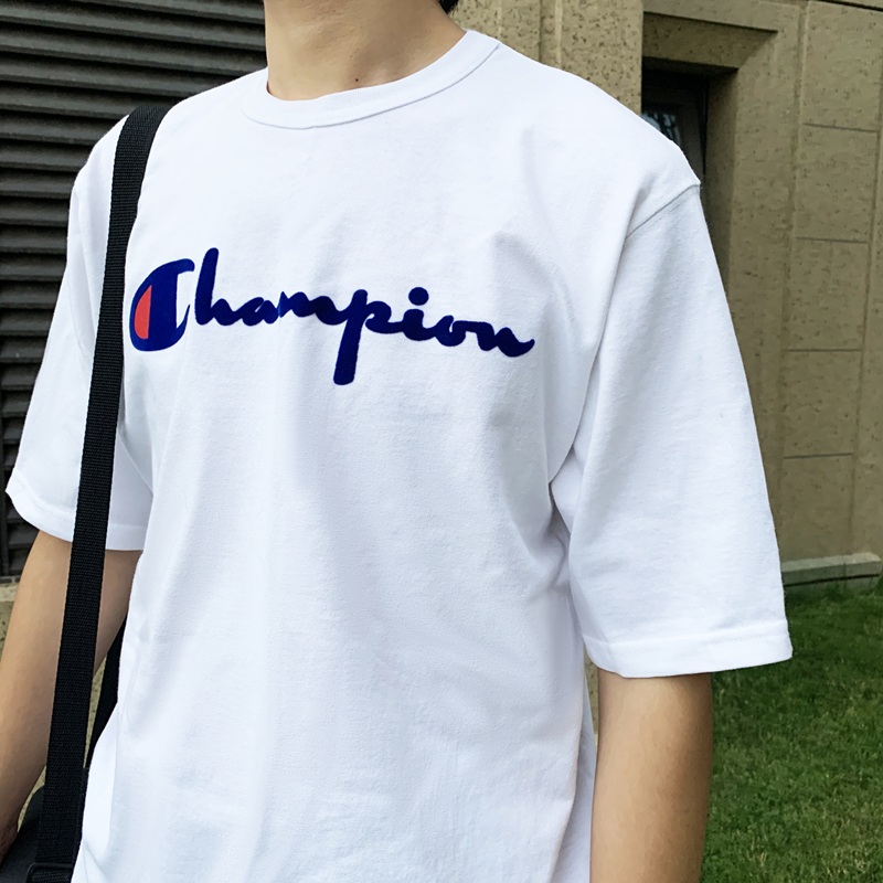 Champion植绒草写logo短袖流行宽松圆领休闲字母创意男女款T恤