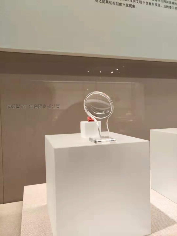 博物馆展览摆放道具圆形亚克力放大镜展架芯片展架带放大效果展示