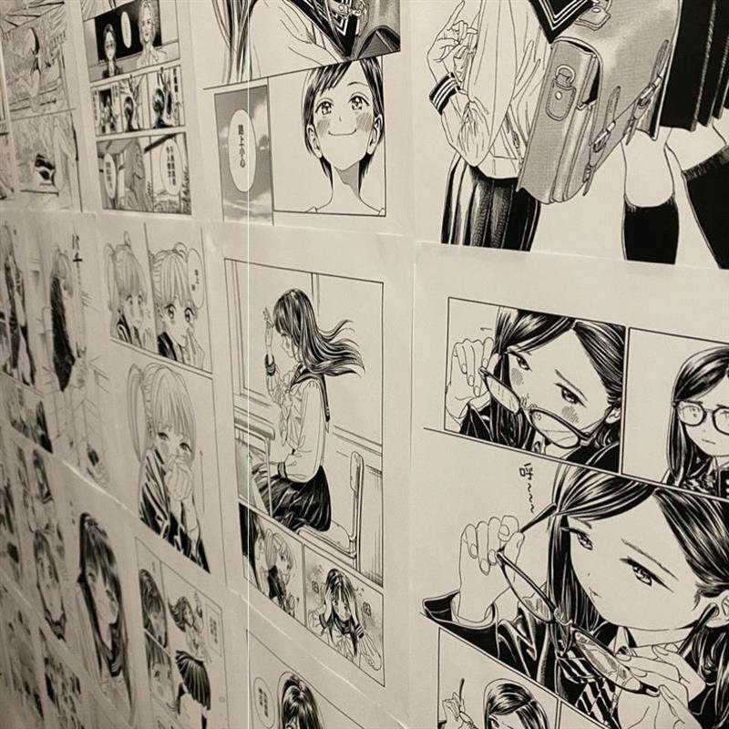 二次元少女黑白漫画墙纸壁纸自粘背景墙日系动漫卧室宿舍卡通海报