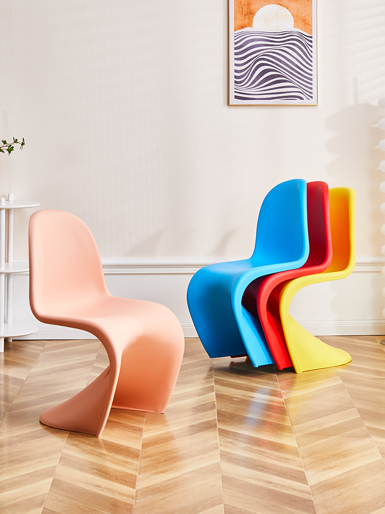 北欧家用餐椅潘东椅可叠放网红塑料椅子简约现代靠背椅家庭备用凳