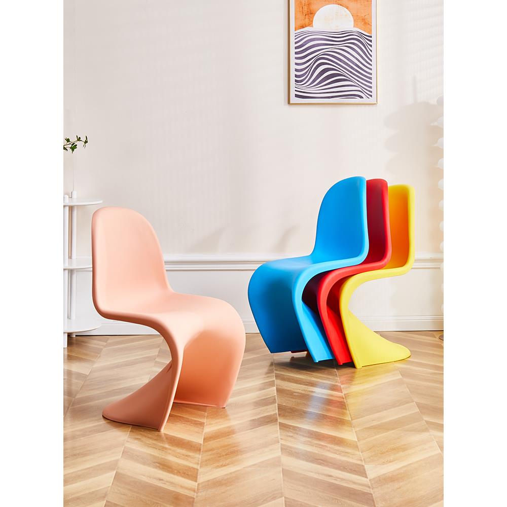 北欧家用餐椅潘东椅可叠放网红塑料椅子简约现代靠背椅家庭备用凳