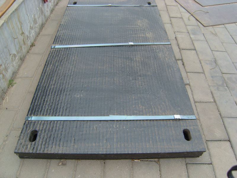 四川成都耐磨复合钢板规格 重庆堆焊耐磨钢板价格表 明弧耐磨板