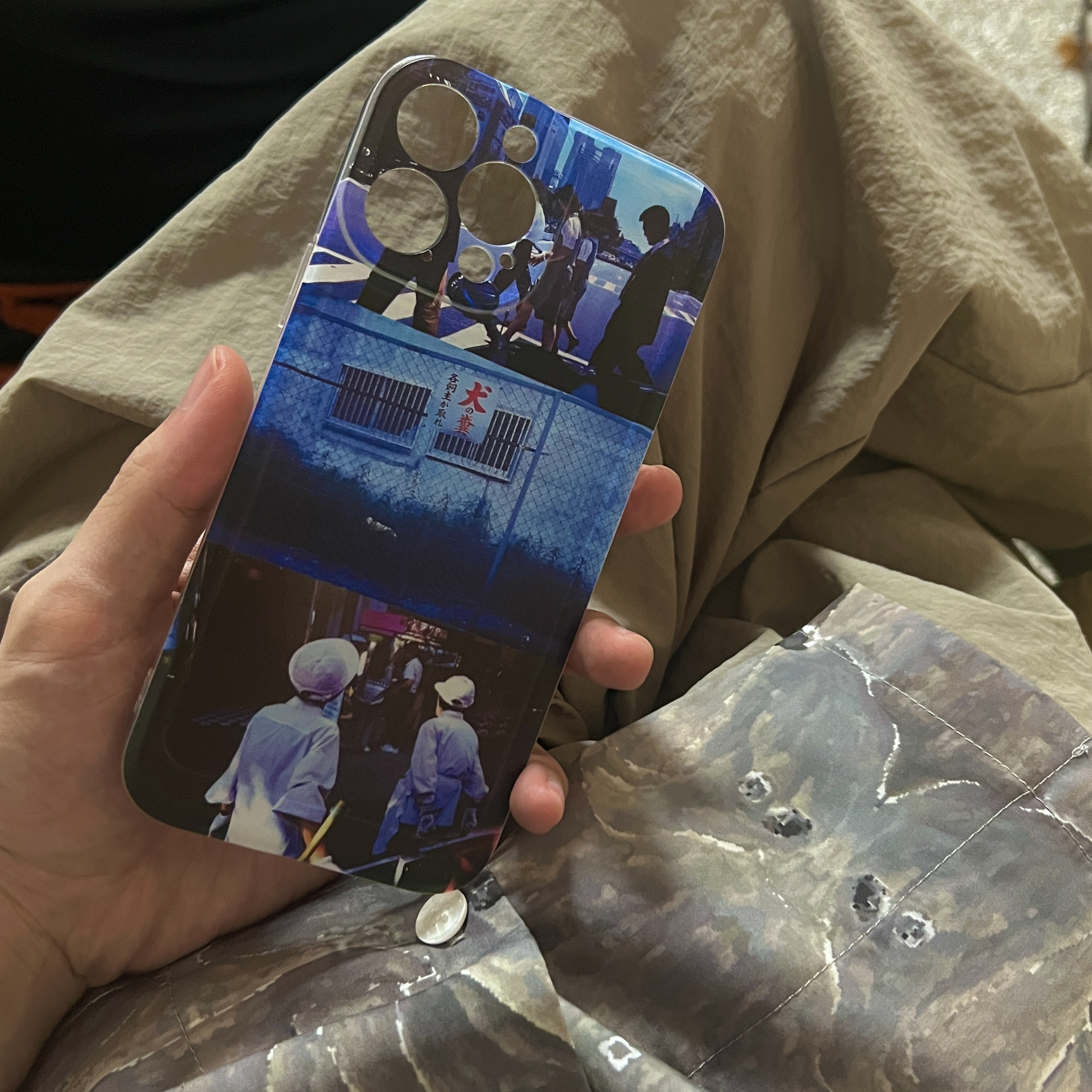 “荒木经惟的蓝色”手机壳适用于苹果13promax14安卓定制时代迟缓原创iqoo真我艺术生亚文化摄影风景防摔