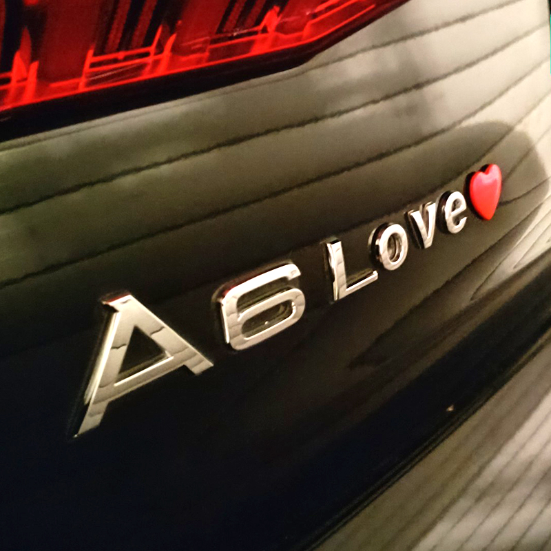 创意小写字母LOVE爱心奥迪Q2LQ5A4A6L奔驰E260LE300L改装车尾标贴