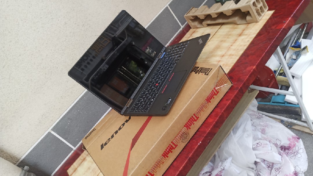 Lenovo/联想 ThinkPad P15V S5 360度 i5-5200U 8Ｇ+240Ｇ 15.7寸