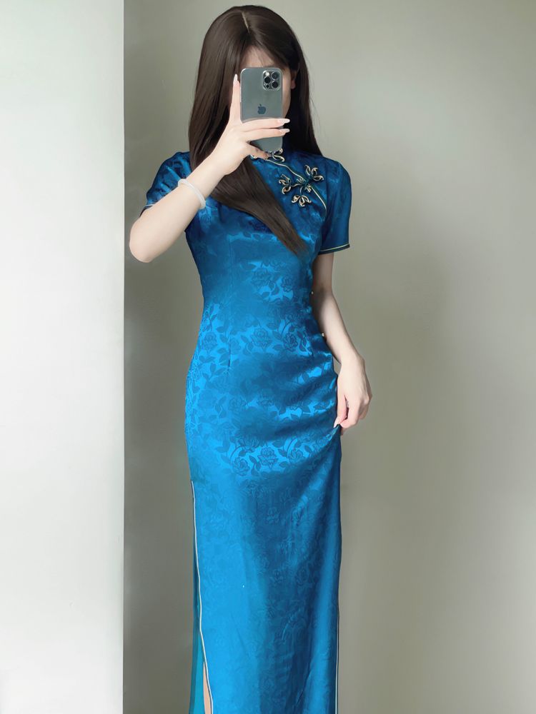 蓝色旗袍