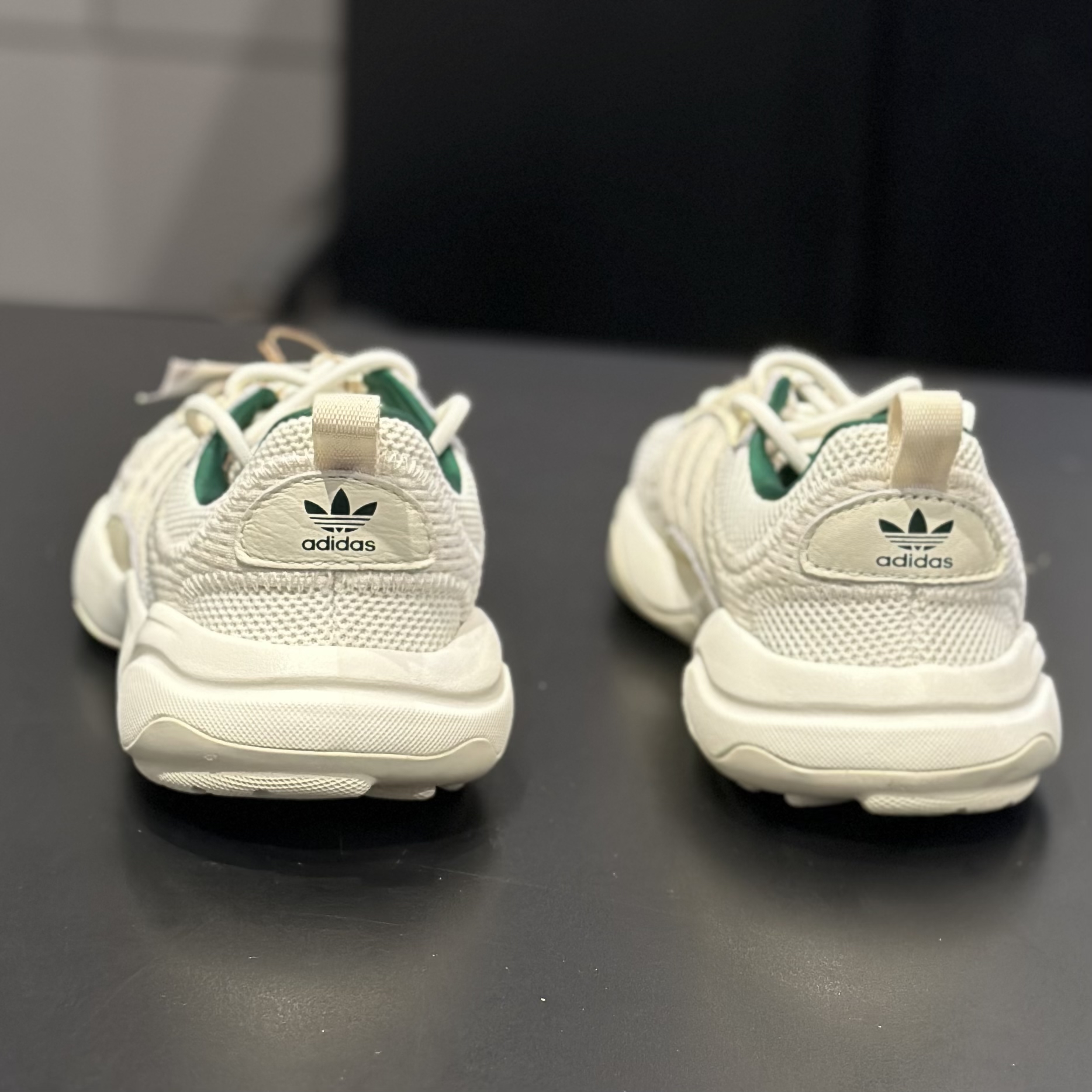 Adidas阿迪达斯男女款秋冬季网面透气低帮老爹鞋休闲运动鞋ID0553
