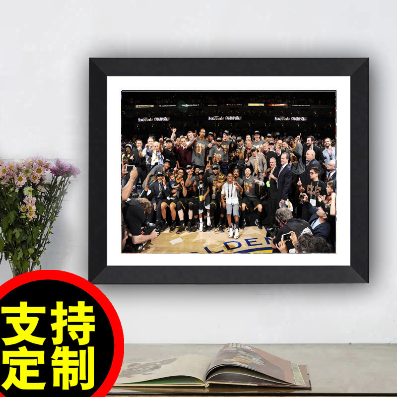 2016年骑士队总决赛夺冠詹姆斯合照全家福篮球海报壁纸墙贴纪念品