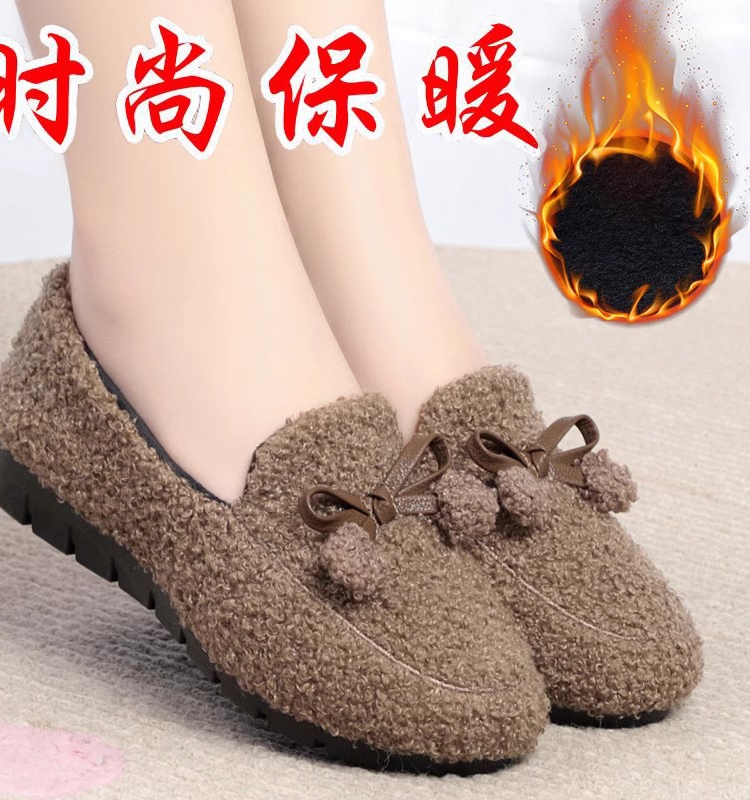 冬季老北京布鞋软底加绒毛毛鞋新款平底懒人妈妈防滑中年女士棉鞋