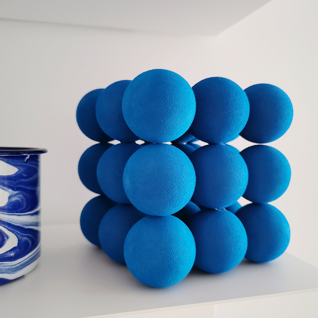 原创设计师小众现代简约艺术3D立体几何装饰摆件克莱因蓝小球魔方