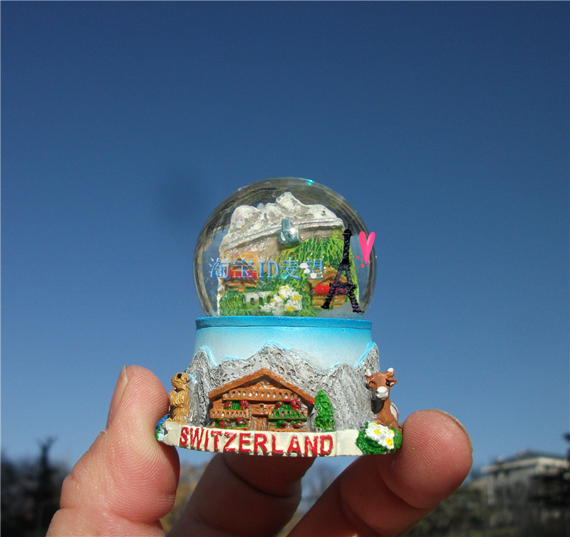 世界旅游纪念冰箱贴/水晶球 瑞士 雪山小屋 缆车不退不换冬天不发