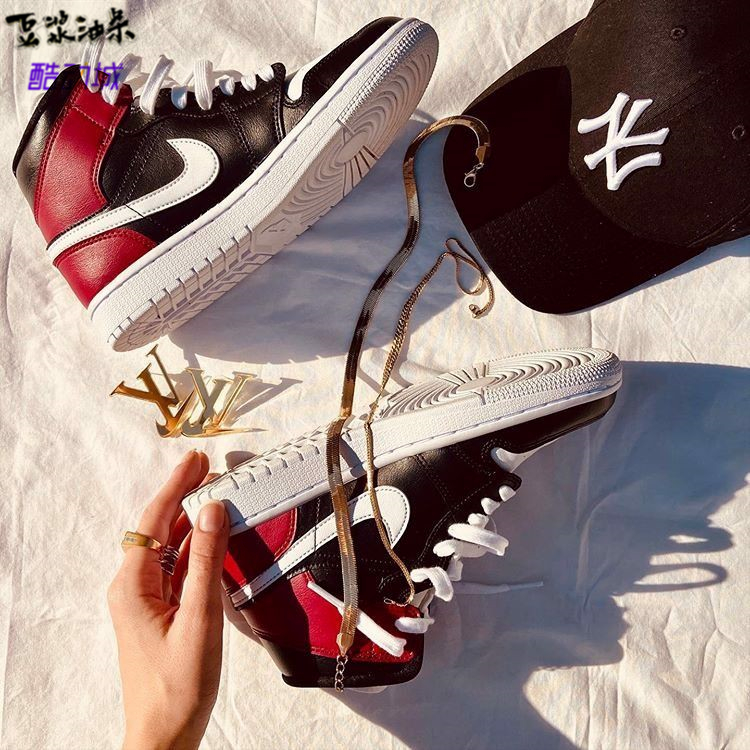 Nike/耐克Air Jordan 1 MID 乔AJ1 酒红脚趾黑白中帮BQ6472-016