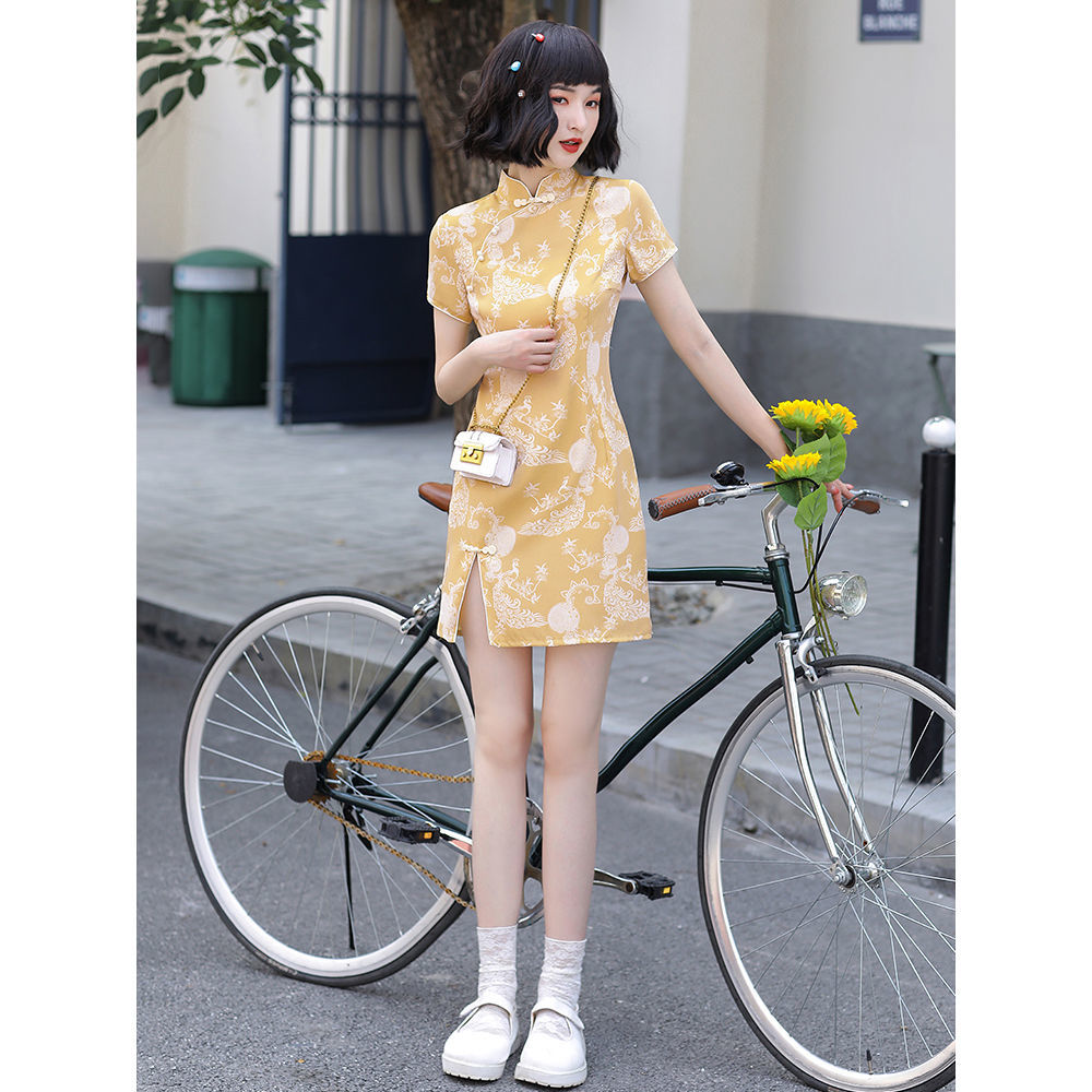 黄色旗袍2023年新款夏季年轻款少女改良国潮小个子连衣裙日常短款
