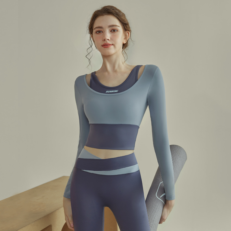 瑜伽服女2023秋冬季新款带胸垫跑步显瘦弹力运动上衣套装健身长袖